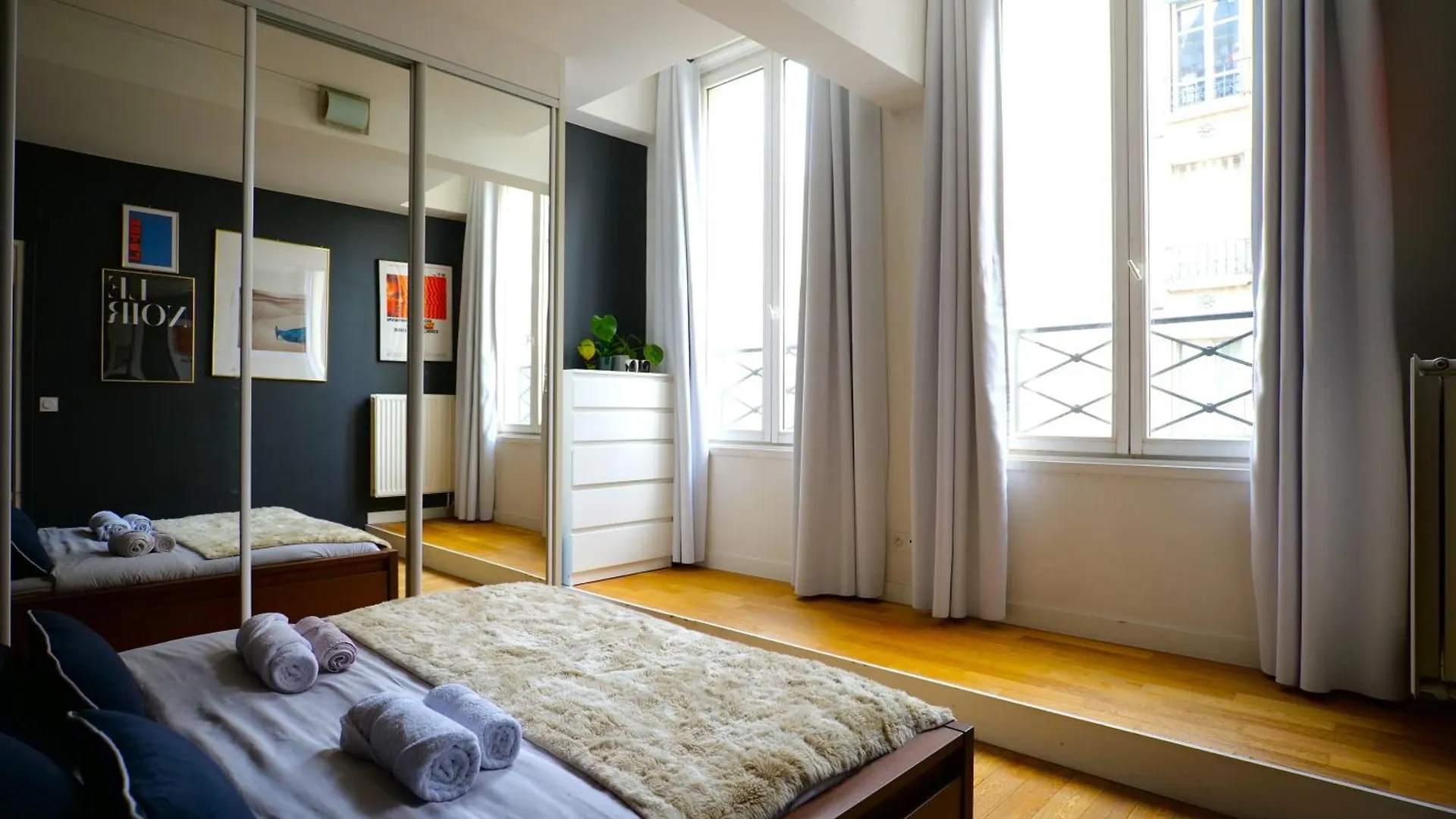Beautiful Parisian Loft Style In The Heart Of Paris Apartment