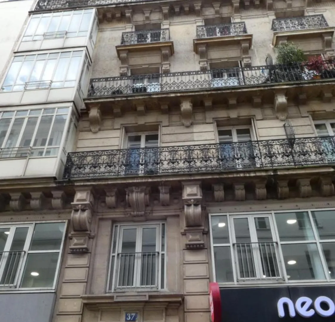 Beautiful Parisian Loft Style In The Heart Of Paris Apartment France